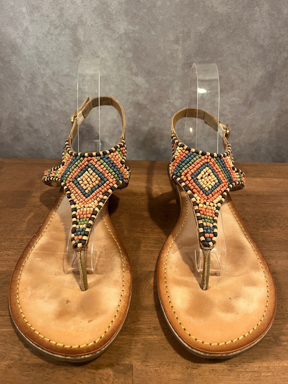 DIBA True Beaded T-Strap Red Row Tan Women's Sandals - Multicolor Accent size 9